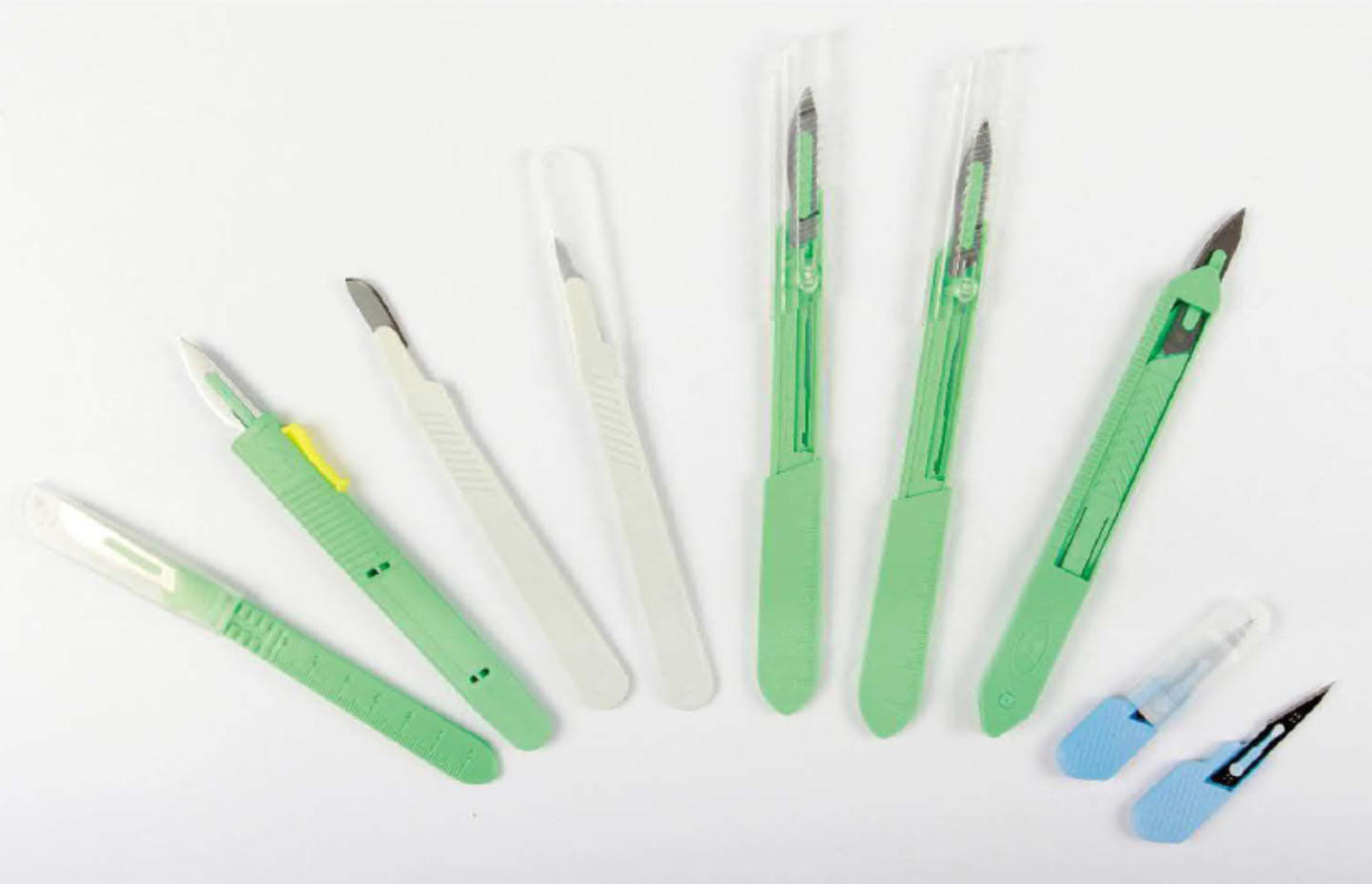Scalpels - Surgical Instruments by V5 Medical
